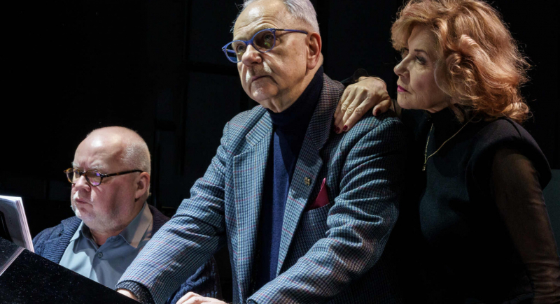 Sezon teatralny 22/23 w Krakowie należy do Brechta!