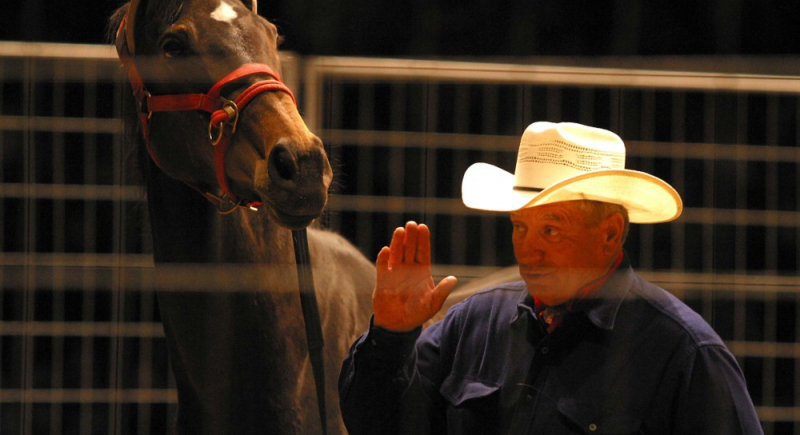 Ważnym gościem na pogrzebie Elżbiety II był amerykański kowboj Monty Roberts