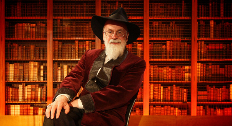 Książki Terry’ego Pratchetta wskazywały na jego demencję na 10 lat przed diagnozą