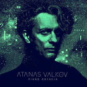 Piano Odyseja: Atanas Valkov przesuwa granice rzeczywistości. Fortepian, japońskie AI i dźwięki z głębi kosmosu