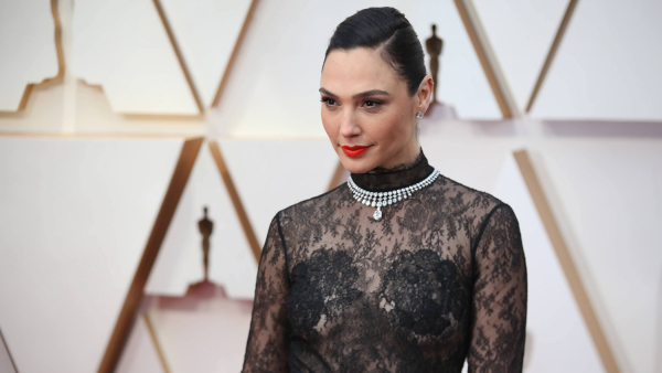 Gal Gadot zagra w remake’u filmu Alfreda Hitchcocka. Powstanie nowa wersja „Złodzieja w hotelu”