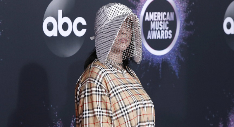 American Music Awards - ekstrawagancja na czerwonym dywanie