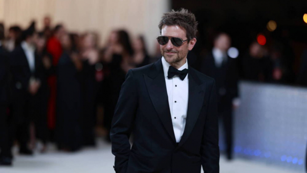 Bradley Cooper zabrania aktorom korzystać z krzeseł na planie swoich filmów