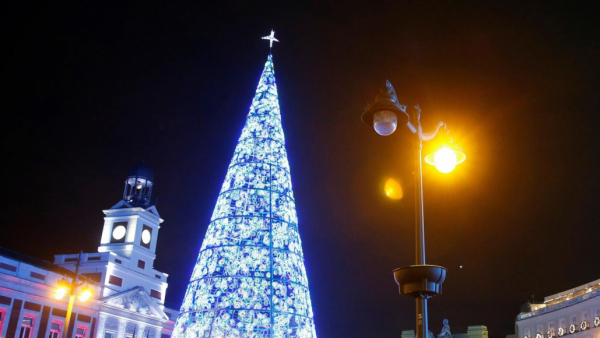 Hiszpania ma najwyższą bożonarodzeniową choinkę w Europie