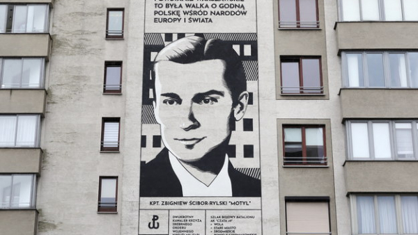 Na Woli odsłonięto mural gen. Zbigniewa Ścibor-Rylskiego ps. "Motyl"