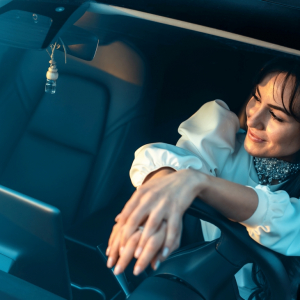 Jak muzyka klasyczna działa na kierowcę podczas podróży autem?