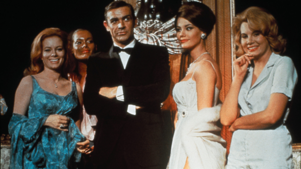 James Bond „Operacja Piorun”. Pozew, utrata przytomności i brak Johnny`ego Casha – burzliwe losy bondowskiej piosenki