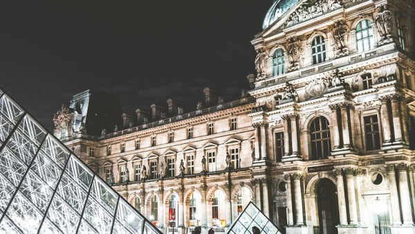 Luwr najbardziej uczęszczanym muzeum świata