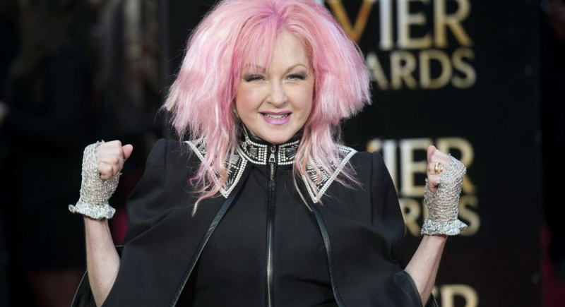 Niezwykła Cyndi Lauper w zwykłych piosenkach