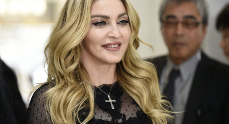 Madonna wyreżyseruje film biograficzny o samej sobie