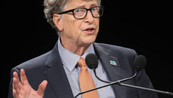 Bill Gates wie, kiedy pandemia zostanie opanowana