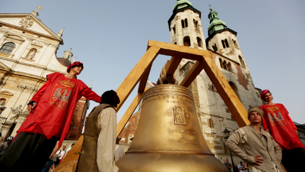 W Krakowie odezwały się wszystkie dzwony z okazji 500-lecia pierwszego uderzenia Zygmunta