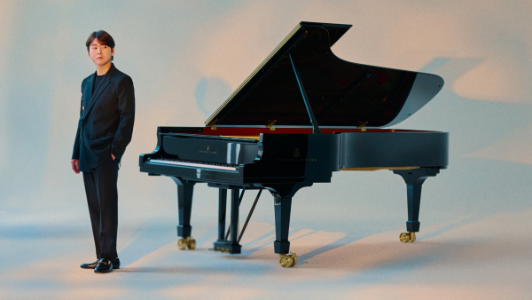 Seong-Jin Cho świętuje 150. rocznicę urodzin Maurycego Ravela w 2025 roku,  prezentując nagranie wszystkich utworów fortepianowych kompozytora!