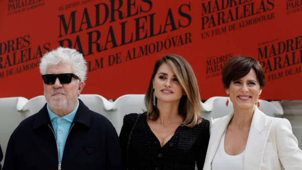 Pedro Almodovar publicznie przypomniał Penelope Cruz, że obiecała zaopiekować się nim na starość