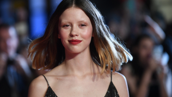 Mia Goth apeluje do Akademii Filmowej o docenienie horrorów przy przyznawaniu nominacji do Oscarów