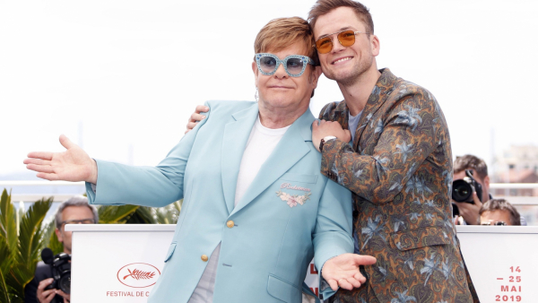 Duet Eltona Johna z aktorem grającym... Eltona Johna