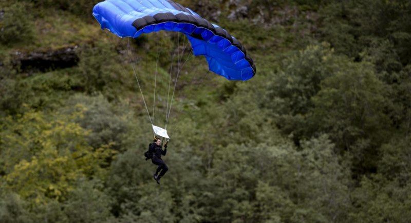 Popis kaskaderski Toma Cruise'a na planie "Mission: Impossible 7" 