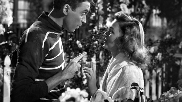 Oglądanie starych świątecznych filmów łagodzi objawy demencji