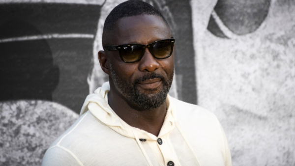 Idris Elba zdradza, że w karierze pomógł mu książę Karol