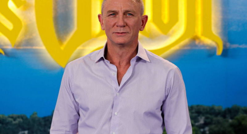 Daniel Craig chował kasety VHS w wypożyczalniach. Tak chronił widzów