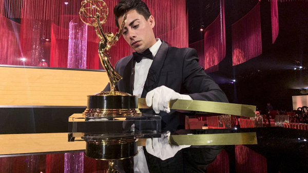 Jak Dorothy McManus stała się Emmy, uskrzydloną muzą z atomem