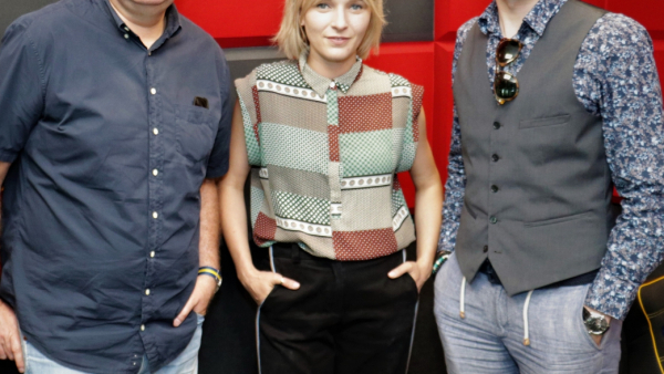 Mela Koteluk w piosence „Zadecyduje kot” z tekstem Artura Andrusa