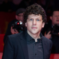 Maggie Gyllenhaal i Jesse Eisenberg otrzymają prestiżową nagrodę na festiwalu w Karlowych Warach