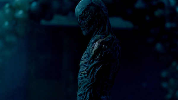 „Stranger Things”. Jamie Campbell Bower śpiewa piosenkę Lizzo głosem Vecny. Tego nie można przegapić!