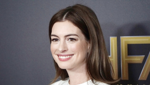 Anne Hathaway obawia się jak zostanie przyjęta jej nowa komedia o pandemii