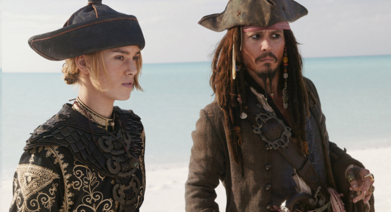 Johnny Depp zagra w kolejnych „Piratach z Karaibów”? Margot Robbie dołączy do serii? Producent filmu odpowiada  