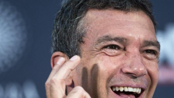Antonio Banderas też idzie do szkoły 