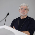 George Lucas miał trzy kolejne filmy „Gwiezdnych wojen” w planach. Wybrał emeryturę i muzeum