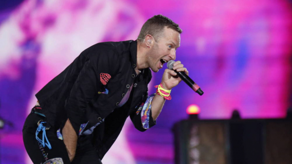 Lider grupy Coldplay jest poważnie chory. Zespół przekłada koncerty