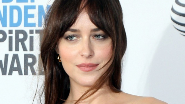 Dakota Johnson i Sean Penn zrealizują wspólnie film w… taksówce
