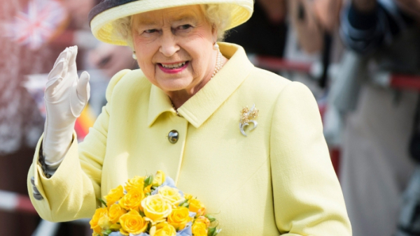 Elżbieta II, Bono, Madonna zamieszani w skandal "Paradise Papers"