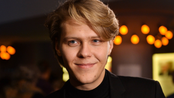 Zaskakujący duet: Reni Jusis - Jakub Gierszał