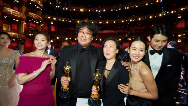 Film "Parasite", laureat Oscara w kategorii najlepszy film, przyniósł rekordowe zyski