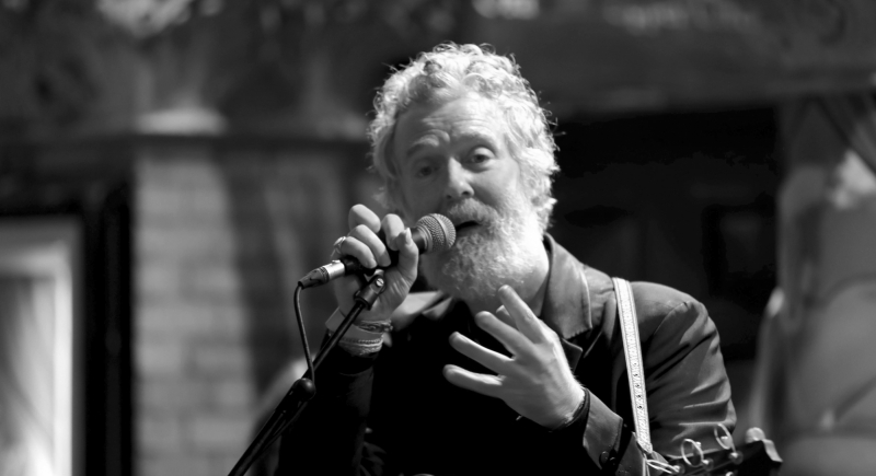 Glen Hansard nie żyje. Zdobywca Oscara za piosenkę do filmu "Once" zginął w wypadku