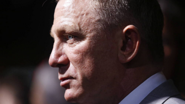 Duże amerykańskie i brytyjskie sieci kin zamknięte z powodu przesunięcia premiery Bonda