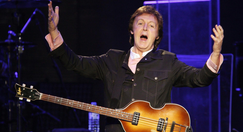 Paul McCartney odznaczony przez królową