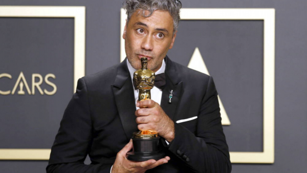 Taika Waititi rozbuduje uniwersum „Gwiezdnych wojen”. To nie będzie film „o babce Chewbakki”