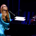 Tori Amos debiutuje z nowym singlem. Artystka zaprosiła do współpracy córkę