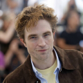 Robert Pattinson przygotowuje się do wydania debiutanckiego albumu?