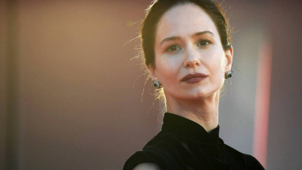 Gwiazda filmu na podstawie powieści J.K. Rowling znów krytykuje poglądy pisarki