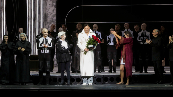 Śpiewak operowy Rafał Bartmiński odznaczony Srebrnym Medalem "Gloria Artis"