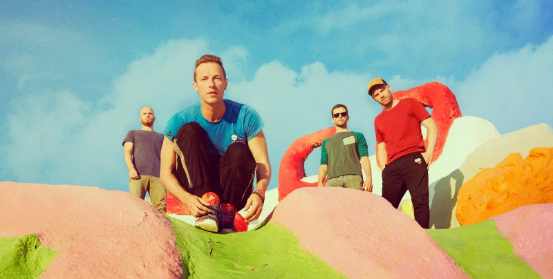 Poznaj kolejny hymn Coldplay! Zobacz niesamowity teledysk "Up & Up"