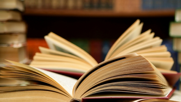 Poziom czytelnictwa wśród Polaków najniższy od wielu lat!