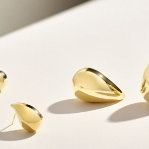 Jaka biżuteria odmładza? Kompleksowy przewodnik po dodatkach odejmujących lat