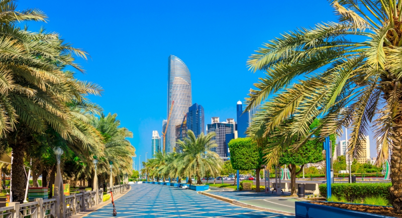 Emiraty poza Dubajem – odkryj 6 autentycznych miejsc, które warto zobaczyć