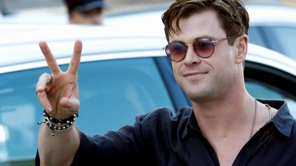 "Faceci w czerni" powracają i szykują skok na box office